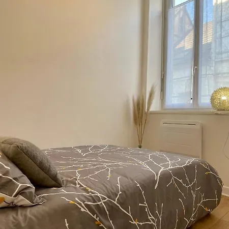 Joli appartement au coeur de ville Château-Thierry Extérieur photo